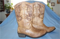 Ladies Cowboy Boots Size 37