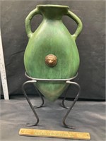 Pottery vase with stand