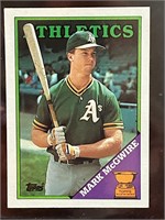 MARK MCGWIRE ROOKIE CARD - 1988 TOPPS