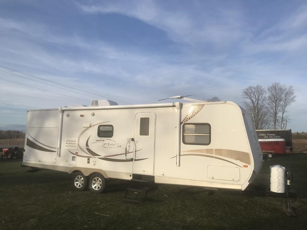 30FT travel trailer