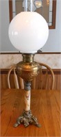 VICTORIAN BANQUET OIL LAMP WITH ALABASTER STEM