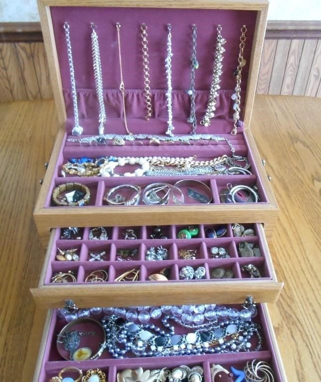 HUGE VINTAGE LOT OF JEWELRY WITH OAK JEWELRY BOX