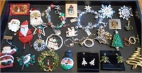 LARGE QUANTITY OF CHRISTMAS THEMED JEWELRY