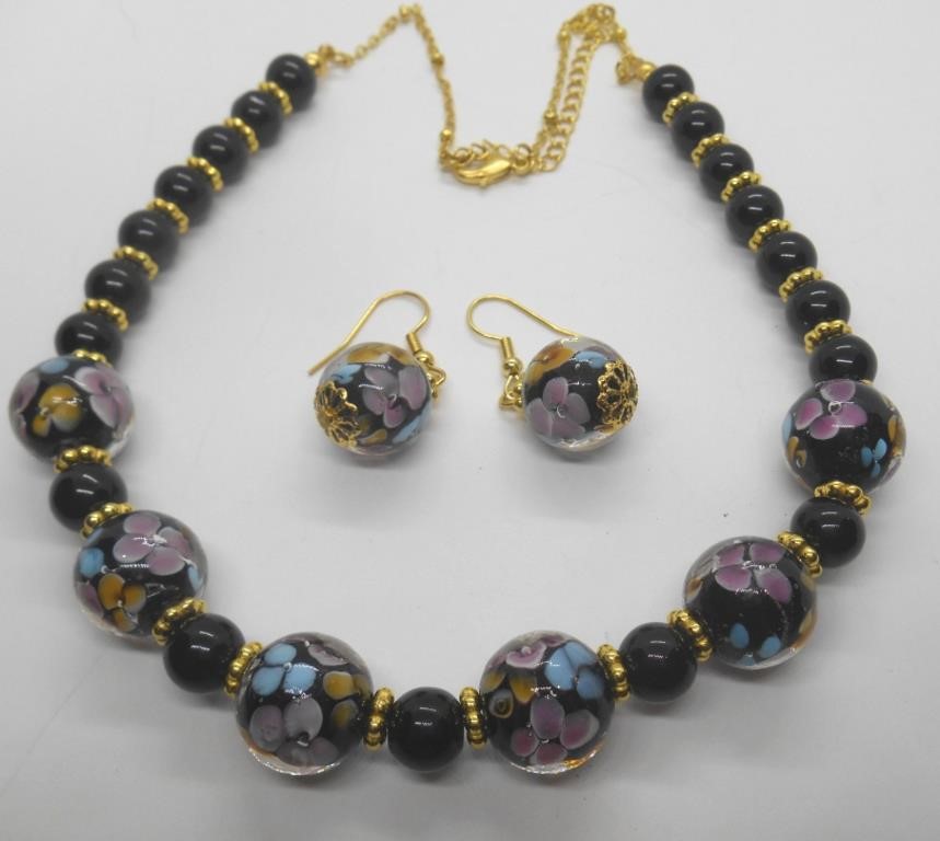 VINTAGE VENETIAN GLASS FLORAL NECKLACE SET