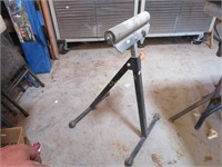 Folding Roller Helper Stand