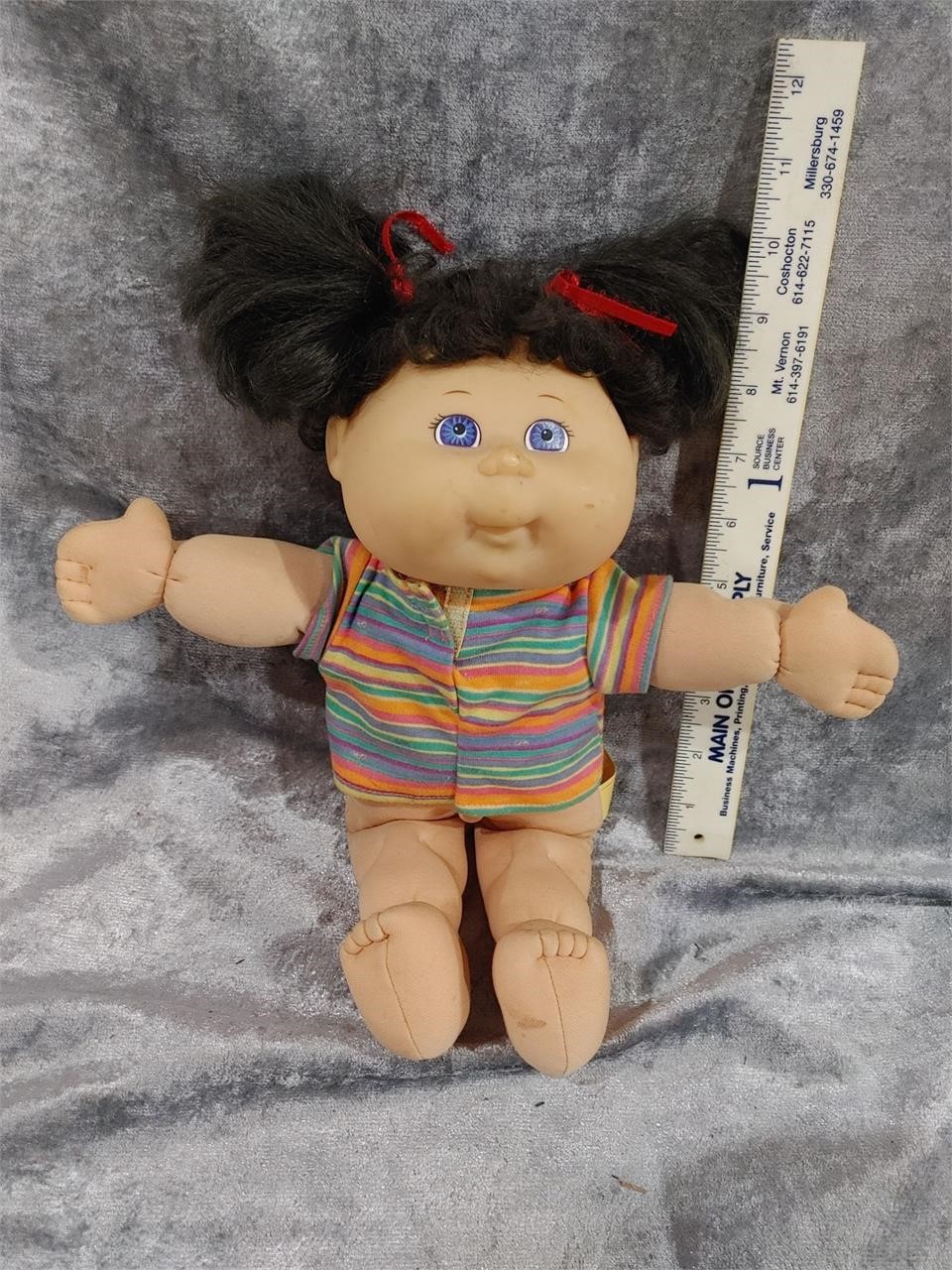 CLUTTER BUSTER Auction- Vintage Dolls, Glassware, pictures