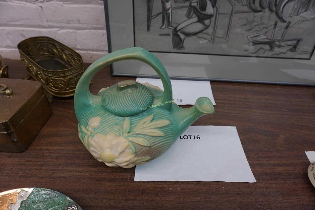 rare Roseville pottery teapot "Peony" pattern