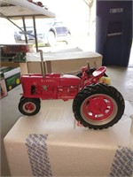 Farmall Model H tractor- 1:12 scale -die cast