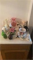 Knickknacks, cups and vases