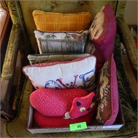 THROW PILLOWS, WEIGHTED CAT & BEAR DOOR STOPS