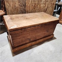 Antique Blanket Box 37"× 20"× 19"