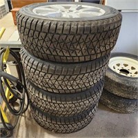 4- 2016 Land Rover Wheels w New Winter Tires