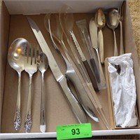 ASST. KITCHEN UTENSILS- SS. KNIVES, SILVERPLATE >>