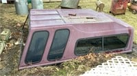 Hop Cap Truck Bed Camper Shell 8’5”