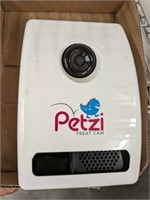 PETZI TREAT CAM