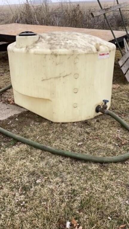 400 Gallon Water Tank