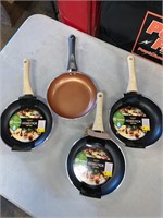 LOT OF 4 FRYING PANS