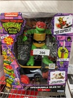 NIJA TURTLES ACTION FIGURES