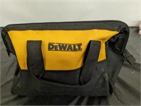 DEWALT HAMMER DRILL, DRILL SET WITH BATTER,