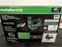 18 VOLT FINSIH NAILER WITH BATTERY AND CHARGER