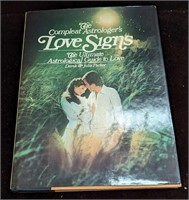 1974 The Compleat Astrologer's  Love Signs Love G