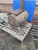 Barrel heater with cast-iron factory door, small