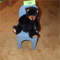 1993 PLUSH TY BEAR (8") IN SMALL WOODEN CHAIR