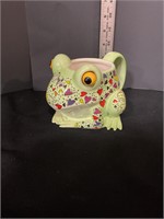 Vintage ceramic frog