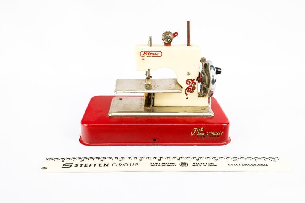 Jet Sew O Matic A Straco Child's Sewing Machine
