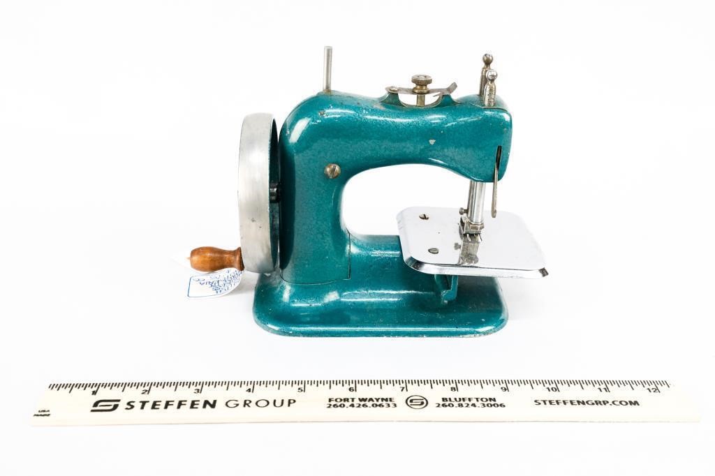 Stitch Mistress Child's Sewing Machine