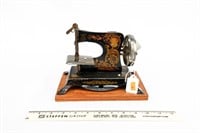 Child's Sewing Machine Shirley Temple Little Miss
