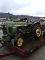 John Deere 850 tractor (does not run)