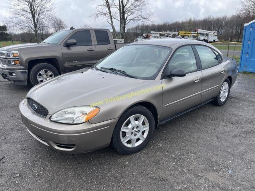 2005 Ford Taurus SE