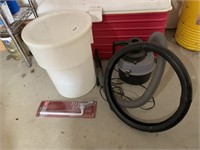 LARGE WHITE BUCKET WITH LID, VACUUM,ETC