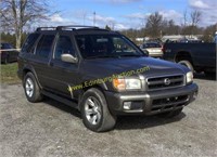 2002 Nissan Pathfinder 4X4 LE