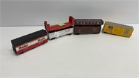 (6) HO scale trains: boxcars, gondolas