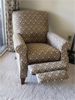 La-Z-Boy Classic Recliner Chair 
37×33×32