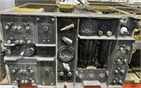 WWII Signal Corps Radio Transmitter BC- 653-A