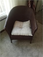 Wicker chair 
24,x23c23