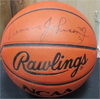 N - AUTOGRAPHED RAWLINGS BASKETBALL(D109)