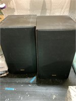 lot of 2 speakers