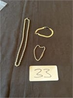 1 Necklace & 2 Bracelets (SILVER Color)