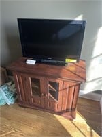 Entertainment Stand & Toshiba 32 inch TV with