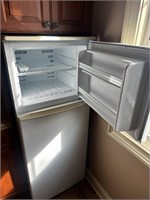 Kenmore Refrigerator