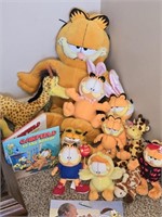 Garfield collector lot