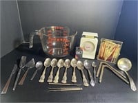 Pyrex Measuring Cup & Kitchen Items
