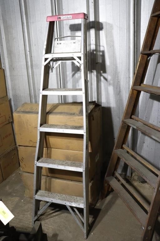 Davidson 6' Aluminum Step Ladder