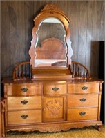 Lexington "Victorian Sampler" solid OAK dresser