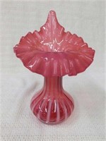 VTG Fenton cranberry 9" T tulip vase