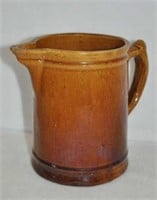 Bennington-type 2-qt stoneware pitcher